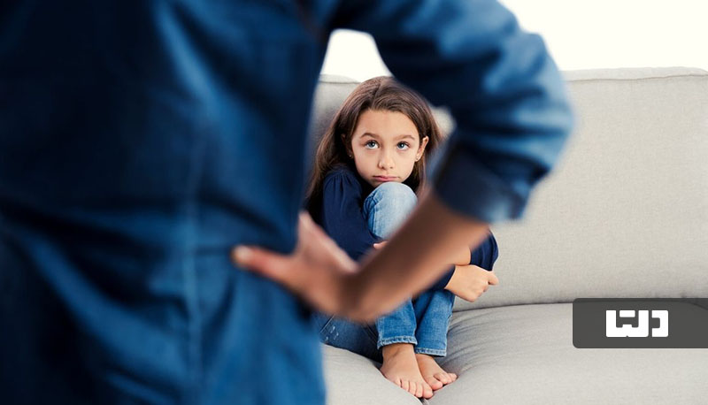 رفتار خشونت آمیز والدین