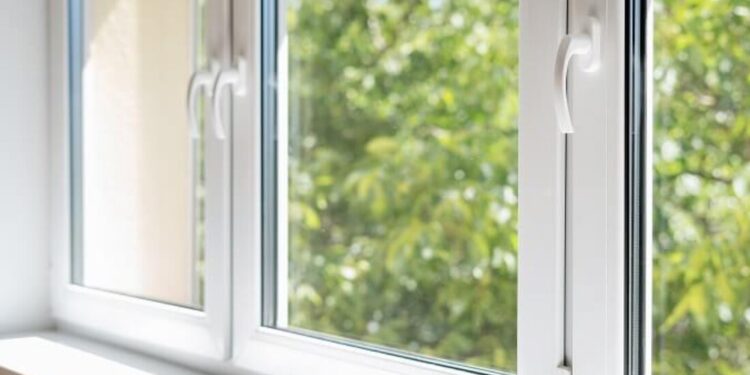 مقایسه بیشترین تفاوت پنجره upvc با pvc از همه نظر