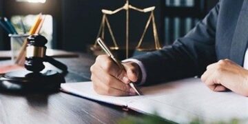 حضور وکیل در معاملات ملکی