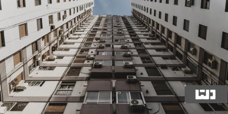 طبقه آخر آپارتمان