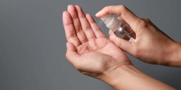 نقش الکل ضدعفونی کننده دست در زندگی روزمره