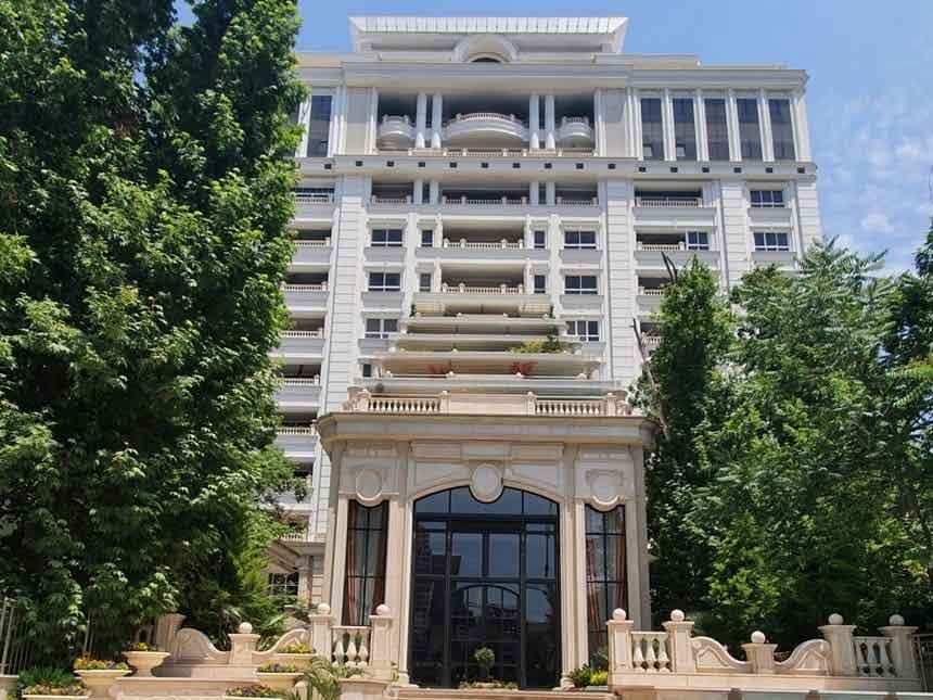 ملک در تهران