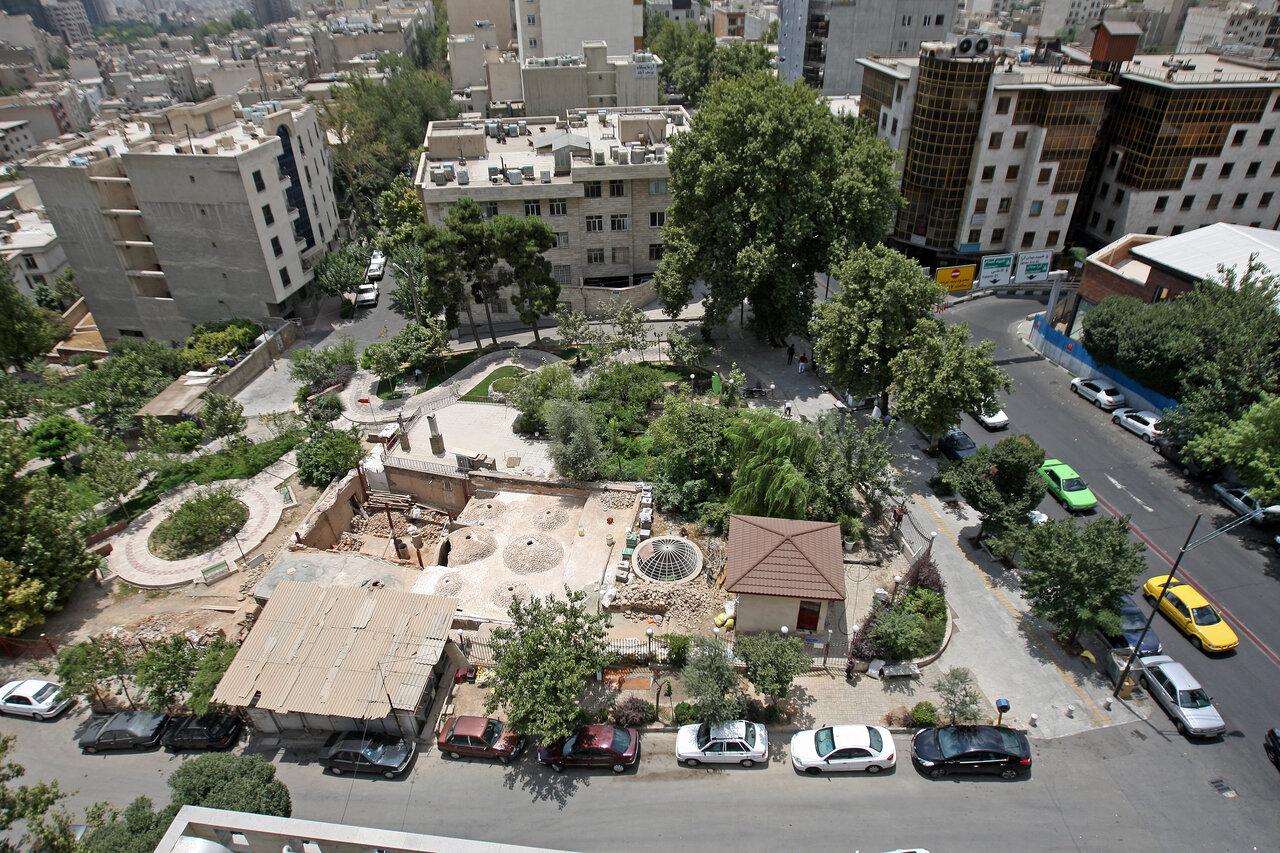 ملک در تهران