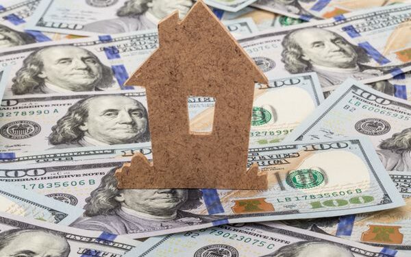 دلار صدهزار تومانی