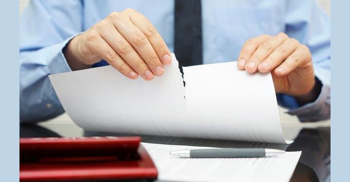 نشانه‌های یک قرارداد غیرقانونی