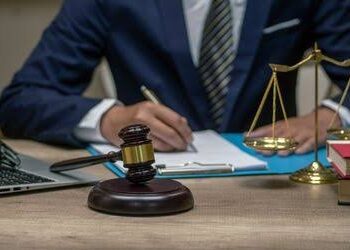 قوانینی درباره معاملات ملکی