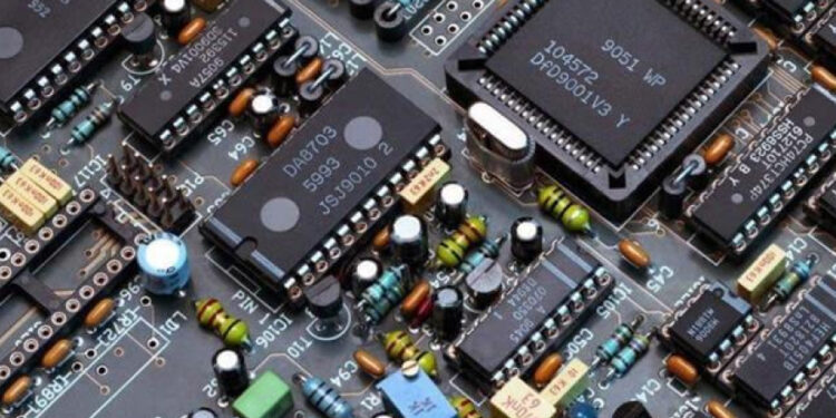 تفاوت آی‌سی‌ها و تراشه‌ها