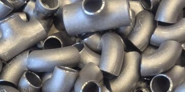 بهترین مصالح برای ساخت سازه‌ های فضای باز