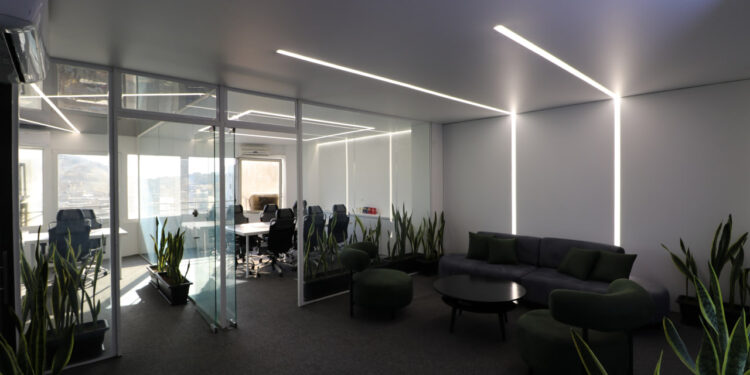 لاین نوری در دکوراسیون داخلی