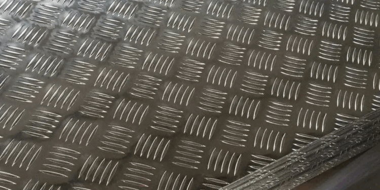 کاربرد ورق آلومینیوم آجدار