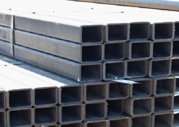 پروفیل در و پنجره و عوامل موثر بر قیمت این محصول