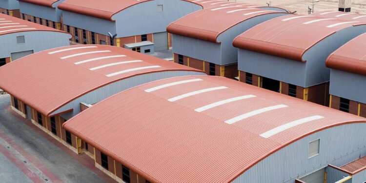 ساندویچ پانل سقفی