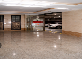 چرا پارکینگ سندی مهم‌تر از انباری است؟ بررسی حقوقی، اقتصادی و کاربردی